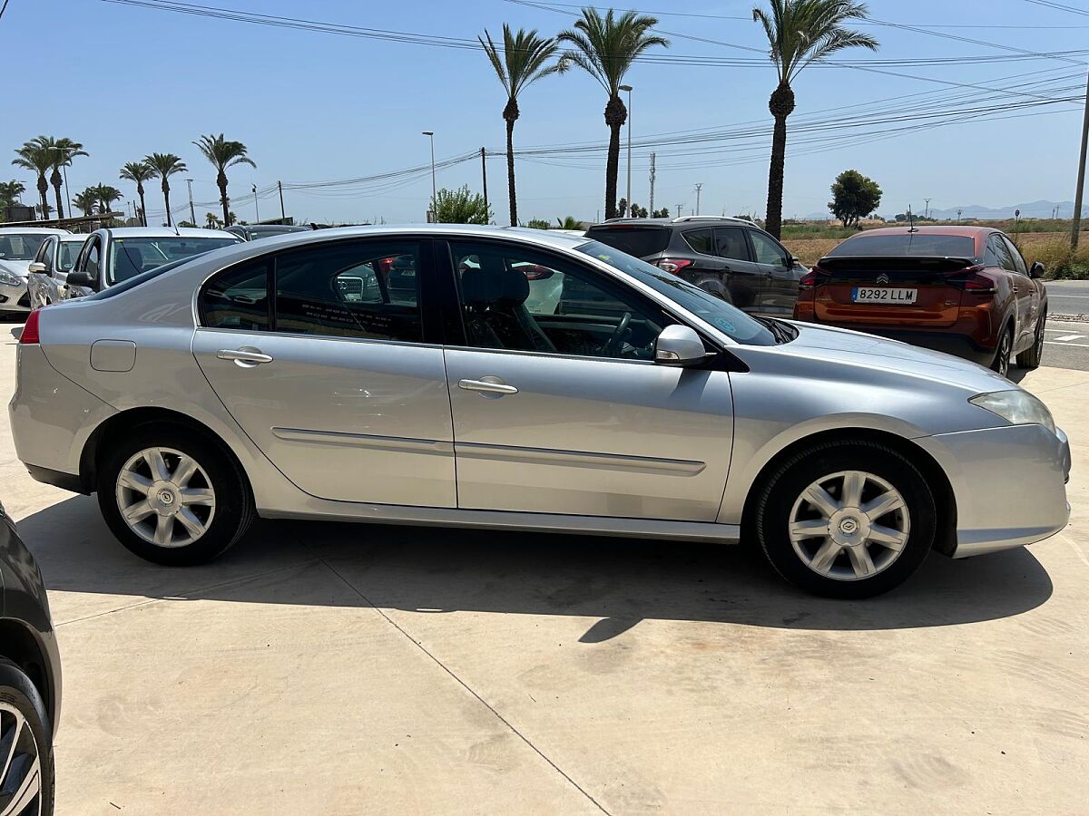 RENAULT LAGUNA DYNAMIQUE 2.0 SPANISH RHD IN SPAIN 109000 MILES SUPERB 2008